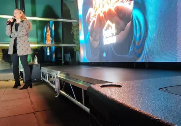 montaje-escenario-exterior-fbaudio