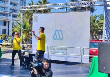 Pantalla Led 4x3 mts exterior. Corrida Reforest Viña del Mar.